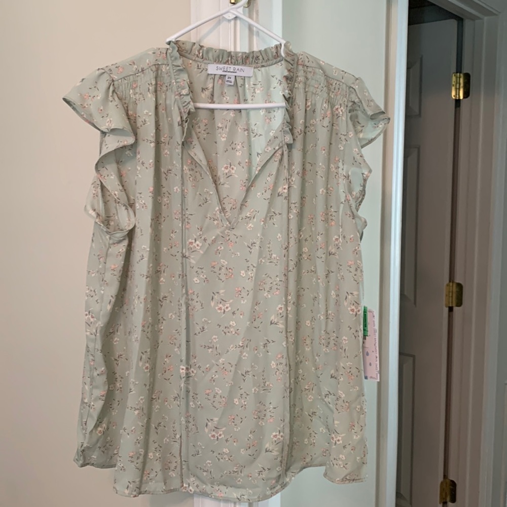 Light Green Sleeveless Blouse